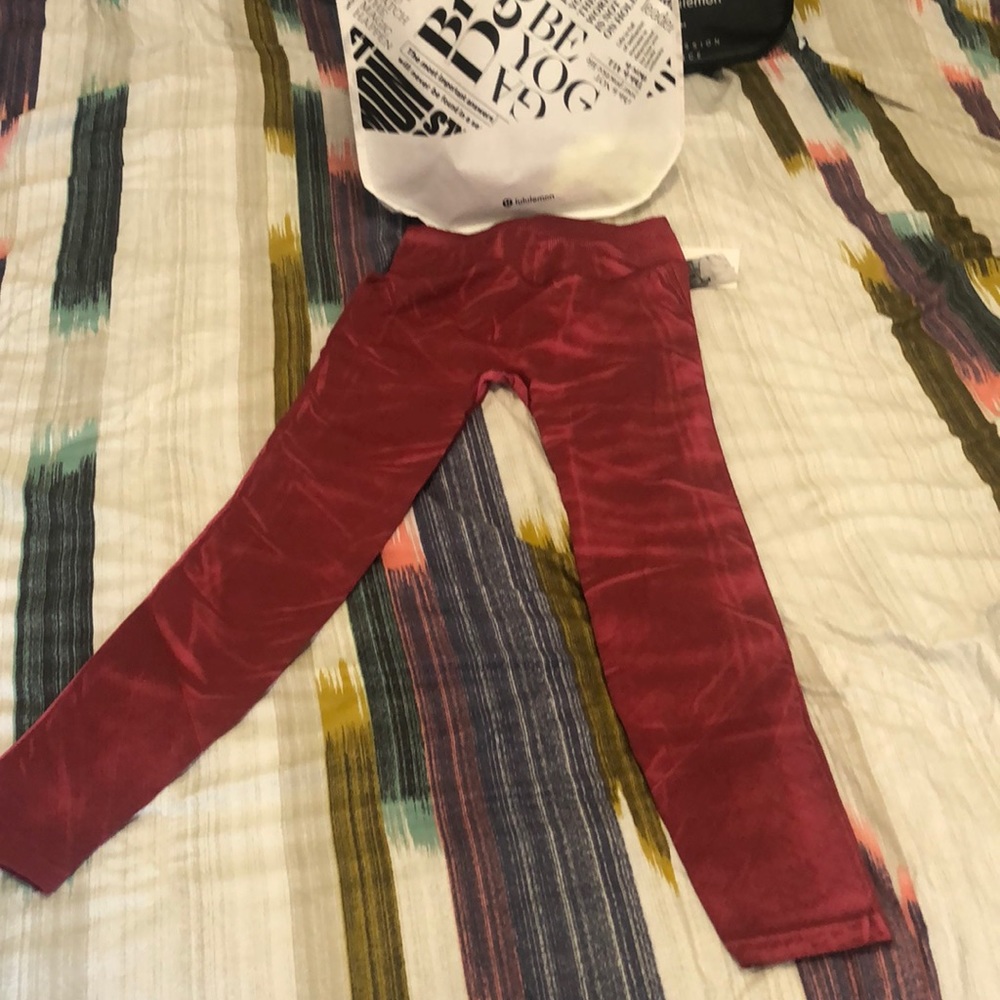 Lulu lemon Ebb to street tight